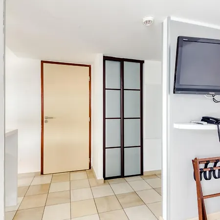 D'elsa Жюан-ле-Пен