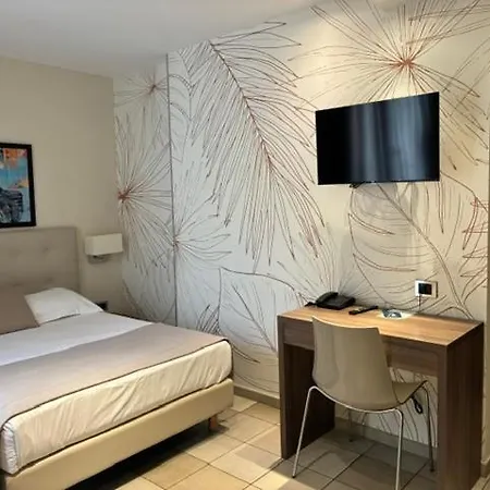 D'elsa Hotell Juan-les-Pins