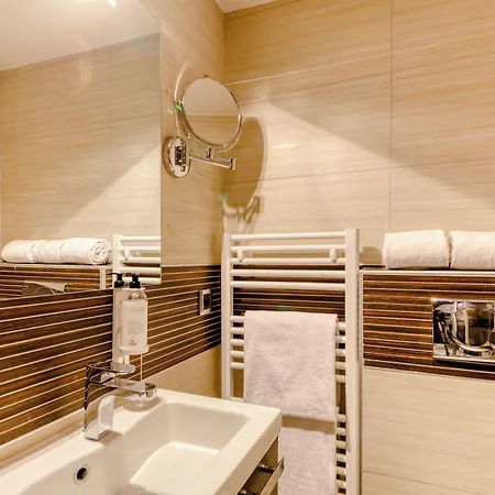 D'elsa Hotell 3*