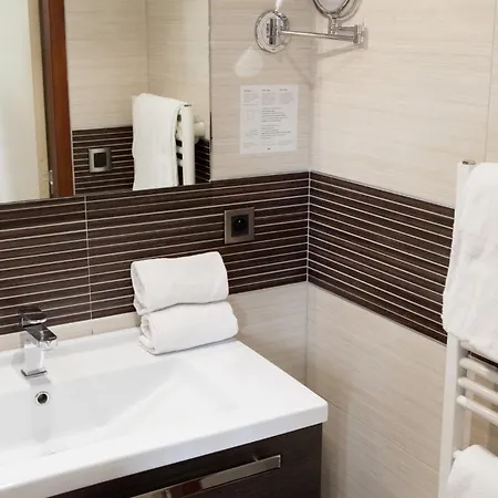 D'elsa 3* Жюан-ле-Пен