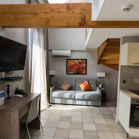 D'elsa Hotel