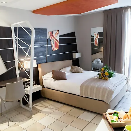 D'elsa Hotel 3*