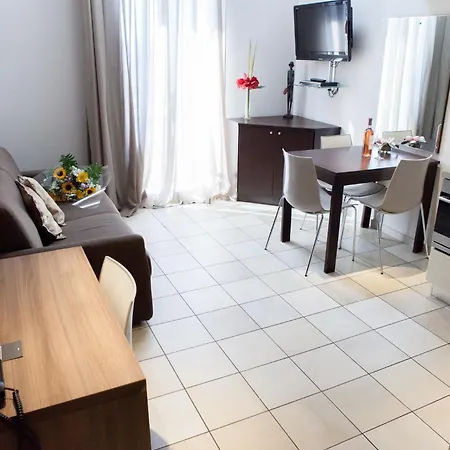 Hotell D'elsa Juan-les-Pins