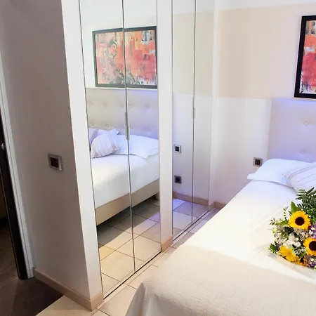 D'elsa Жюан-ле-Пен